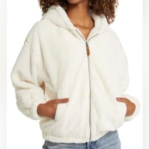 Thread & Supply Women's Off-White Teddy Jacket